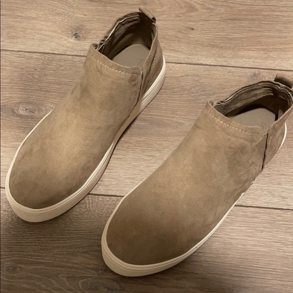 Never worn target sneakers